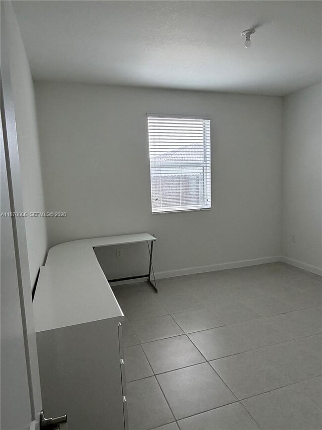 Foto del edificio - 14804 SW 162nd St