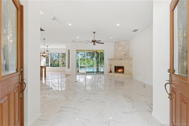 Foto del edificio - 11511 SW Citrus Blvd S