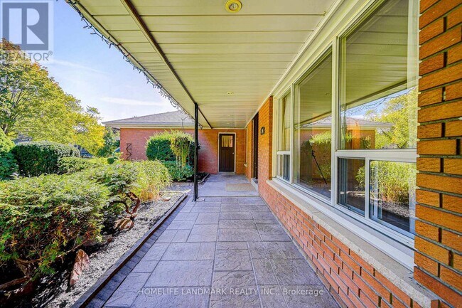 Building Photo - 20 Goodview Rd