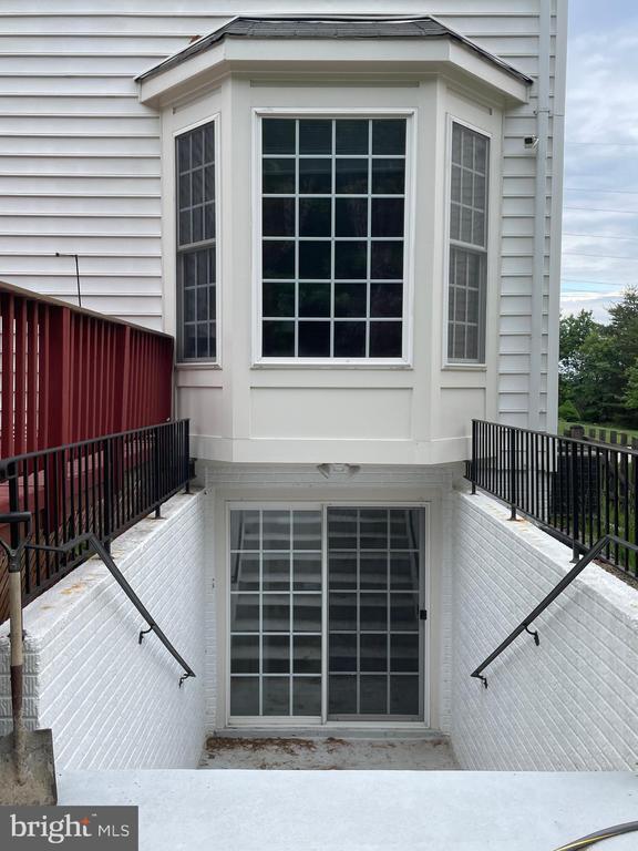 Foto del edificio - 2775 Burrough Hill Ln