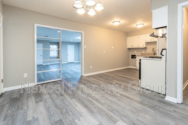 Building Photo - 4517 Gailwood Ave