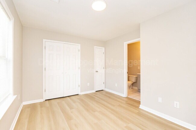 Foto del edificio - 3635 6th Ave