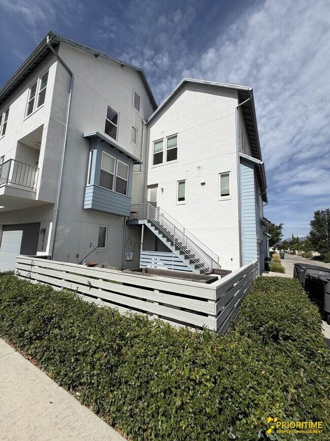 Foto del edificio - 5027 W Daybreak Pkwy