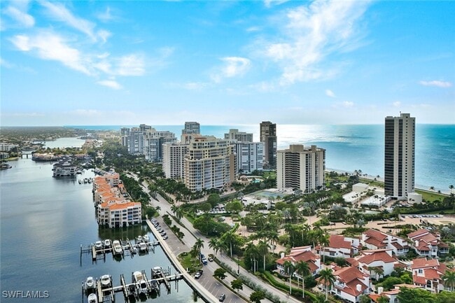 Foto del edificio - 4551 Gulf Shore Blvd N