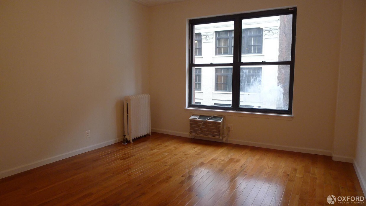 Primary Photo - 11 East 32nd Street