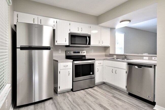 Foto del edificio - 610 SW 11th Ln