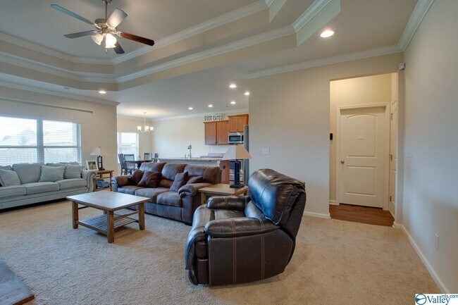 Foto del edificio - 609 Willow Crest Ln SW