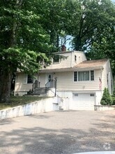 Building Photo - 144 Railroad Ave