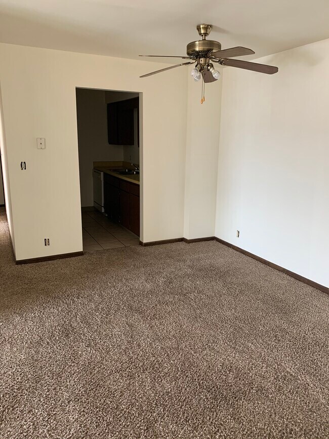Dinning area - 3301 S 93rd St