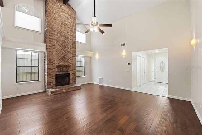 Building Photo - 4552 S Hampton Dr