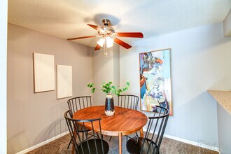 University Villa Apartments photo'