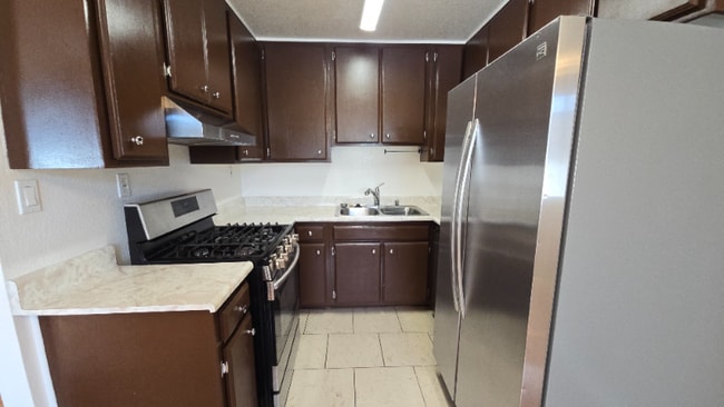 Building Photo - 712 Porter St