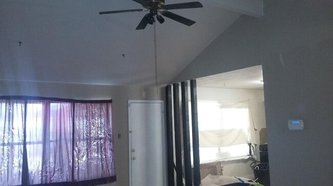 Foto del edificio - 3522 Churchill Gardens Ln