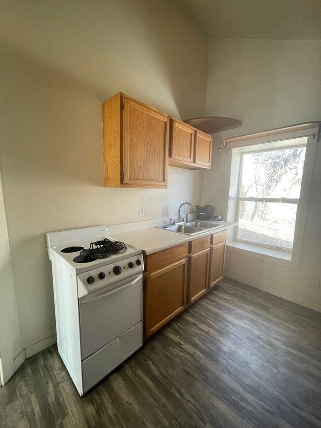 Foto del edificio - 1214 Remington St