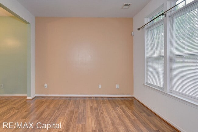 Building Photo - 3 br, 2.5 bath House - 130 COLTER DRIVE
