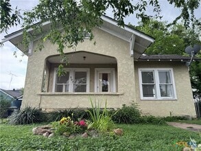 Building Photo - 507 N Gonzales St