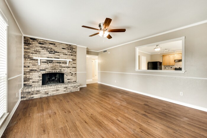 Foto del edificio - New paint and carpet in the heart of The Colony