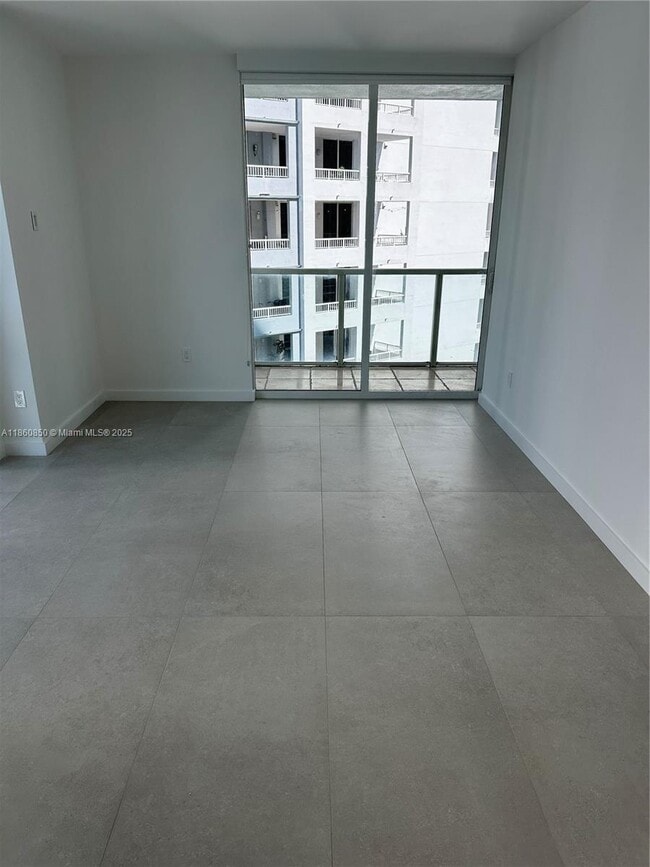 Foto del edificio - 218 SE 14th St