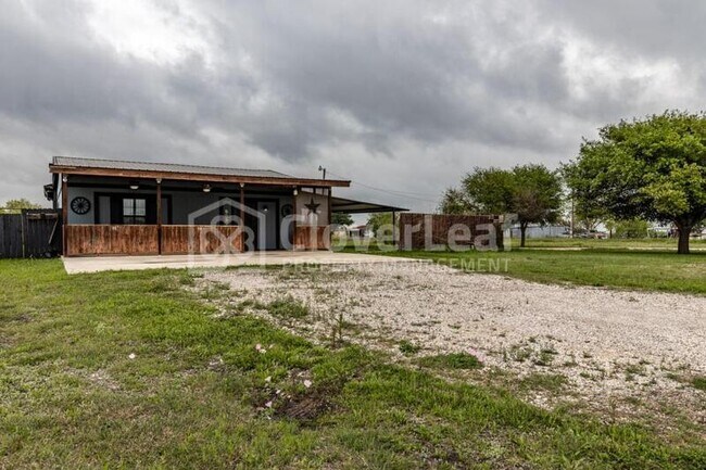 Building Photo - 226 Sunfire Trail