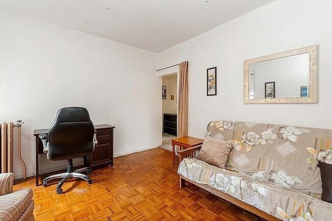 Foto del edificio - 42 Van Wagenen Ave