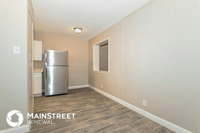 Foto del edificio - 2507 Hilldale Blvd