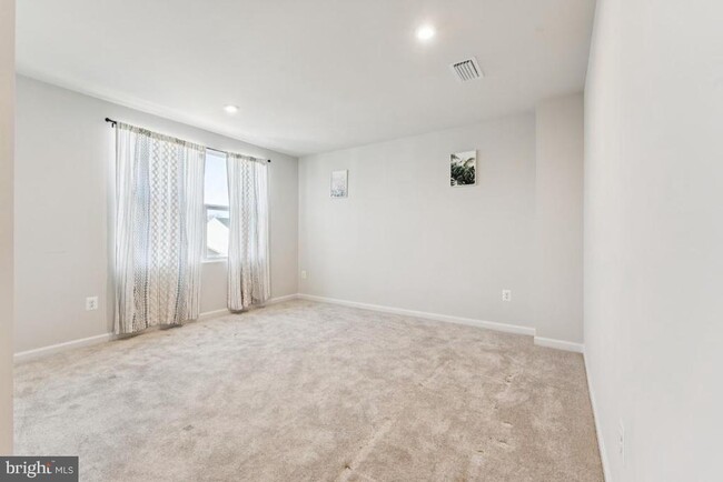 Foto del edificio - 3113 Clover Ln