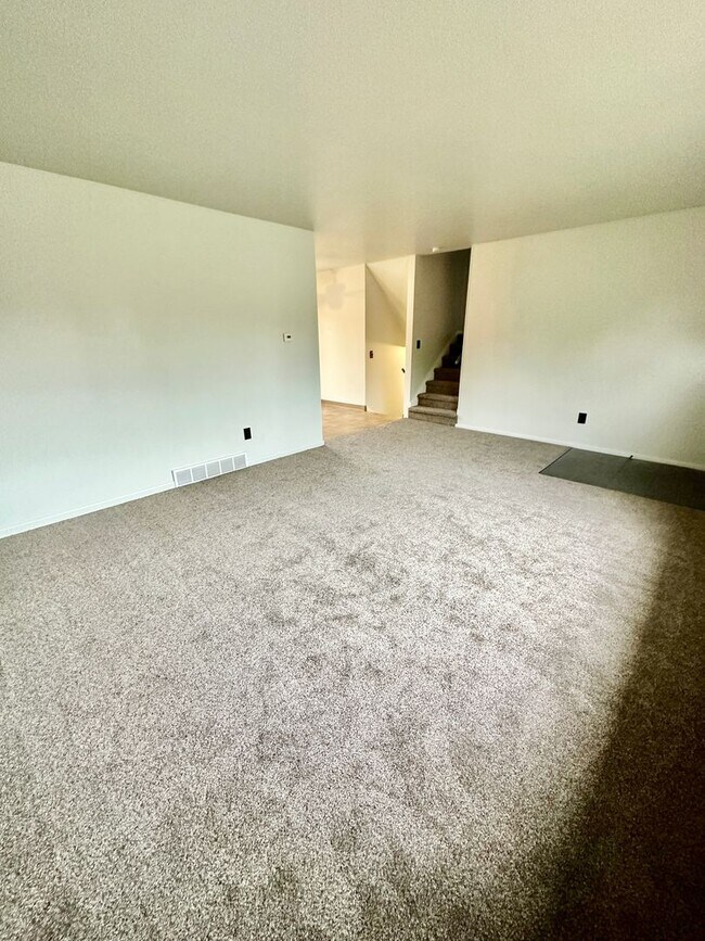 Foto del edificio - 1404 Cherry St