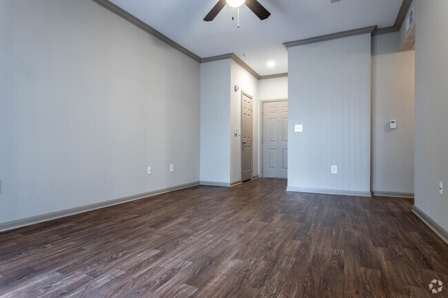 2 BR, 2 BA - 1098 SF - Hadley Midtown