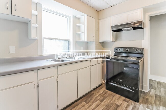 Foto del edificio - 5213 Wilburn Ct