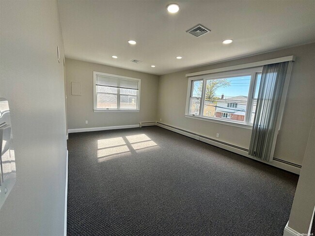 Foto del edificio - 235 Garfield Ave