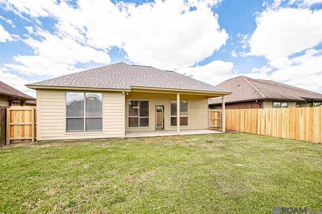 Foto del edificio - 9015 Westlake Ave