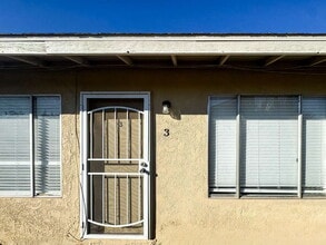 Building Photo - 148 S 20th Ave