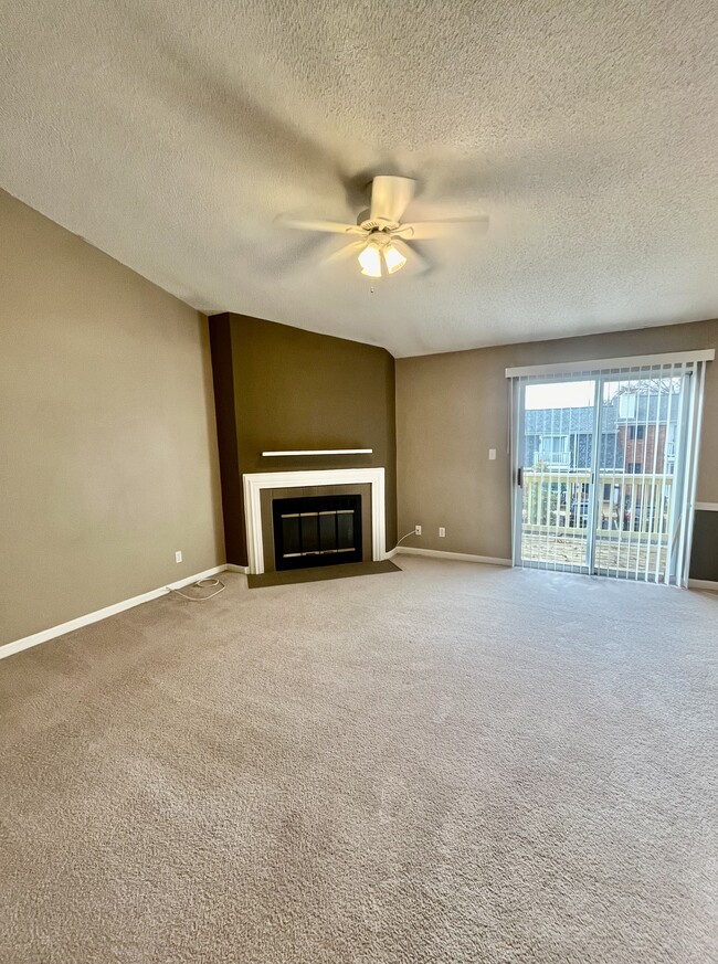 Living room with fireplace - 1458 High School Dr