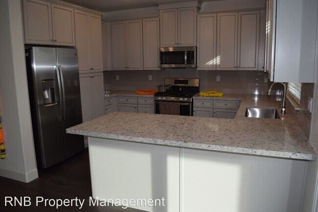 Foto del edificio - 4 br, 3 bath House - 4056 Trinity Alps Way