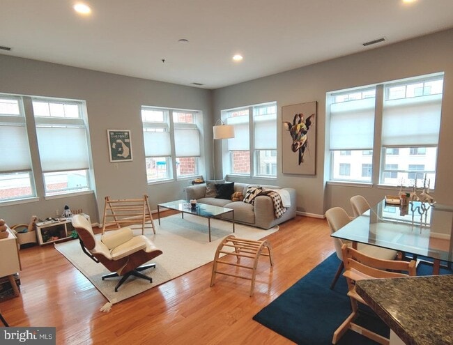 Foto del edificio - 309 Holland Ln