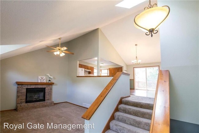 Building Photo - 4 br, 3 bath House - 15723 Horton Lane