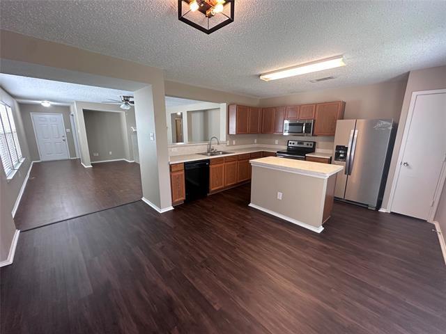 Building Photo - 7117 Bountiful Grove Dr