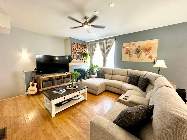 Foto del edificio - 4240 N Kenmore Ave