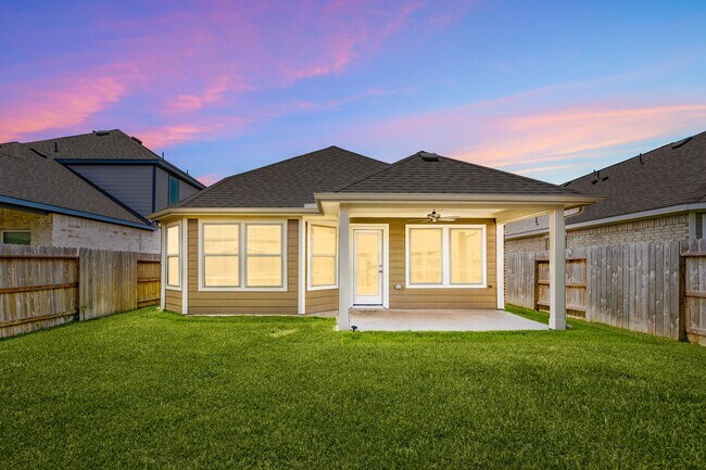 Building Photo - 21618 Coral Mist Dr