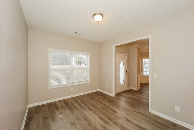 Building Photo - 303 Tara Beach Ln