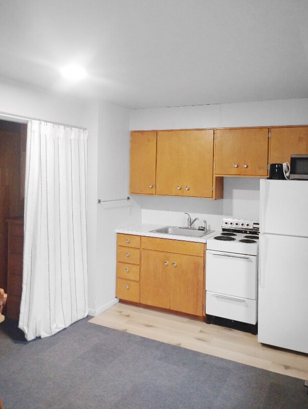 Foto principal - 208 2nd St S