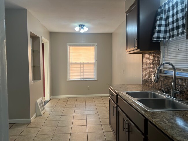 Foto del edificio - 20012 Biltmore St