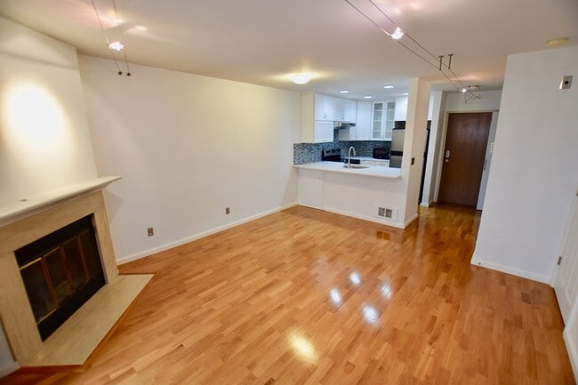 Capitol Hill 1 Bedroom - Fantastic Location! - Capitol Hill 1 Bedroom - Fantastic Location! Apartment
