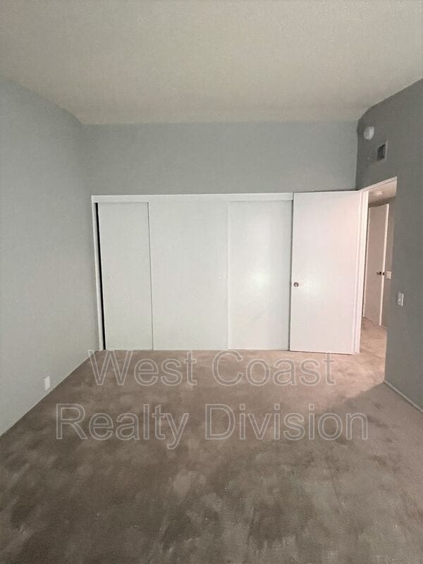 Building Photo - 45900 Ocotillo Dr
