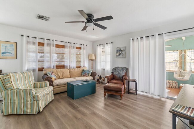 Foto del edificio - Furnished * AVAIL Now Through 11/1 * $1,69...