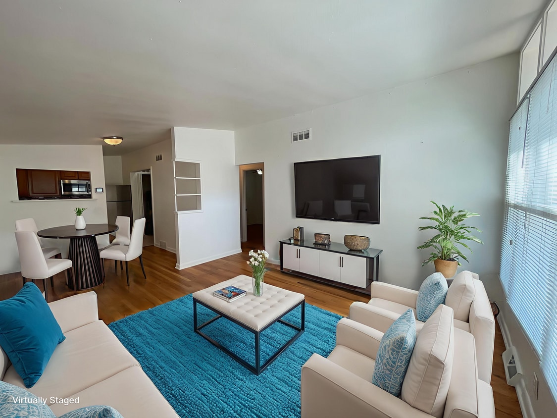 Charming 2 Bedroom, 1 Bathroom Duplex in A... - Charming 2 Bedroom, 1 Bathroom Duplex in A...