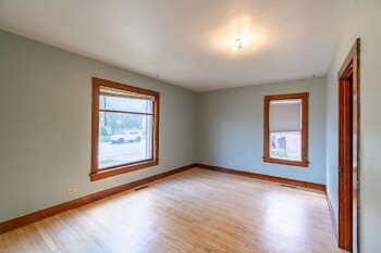 Foto del edificio - 4 bedroom 1 bath - available for June 1st ...