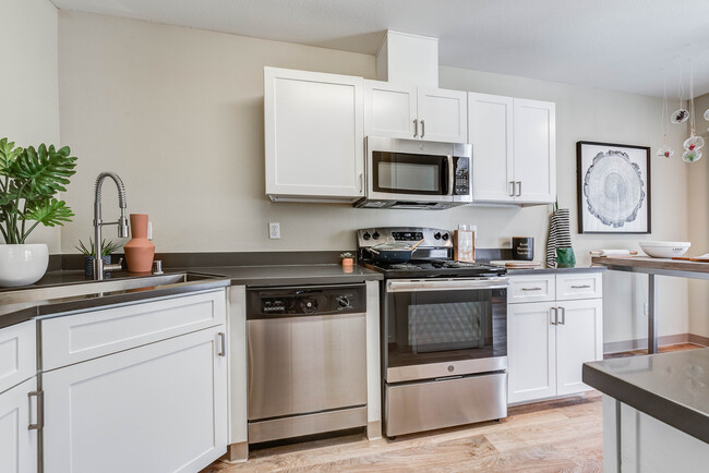 Building Photo - Carrolls Creek Landing Townhomes