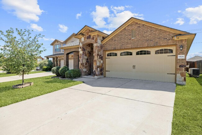 Foto del edificio - 9506 Shimla Drive