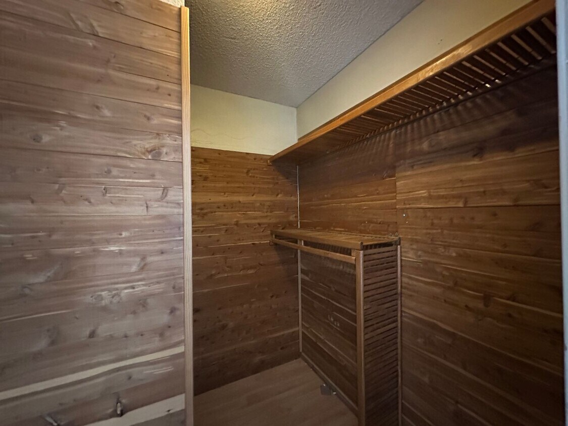 Foto principal - Beautiful 2 bedroom 1 bath condo in North ...